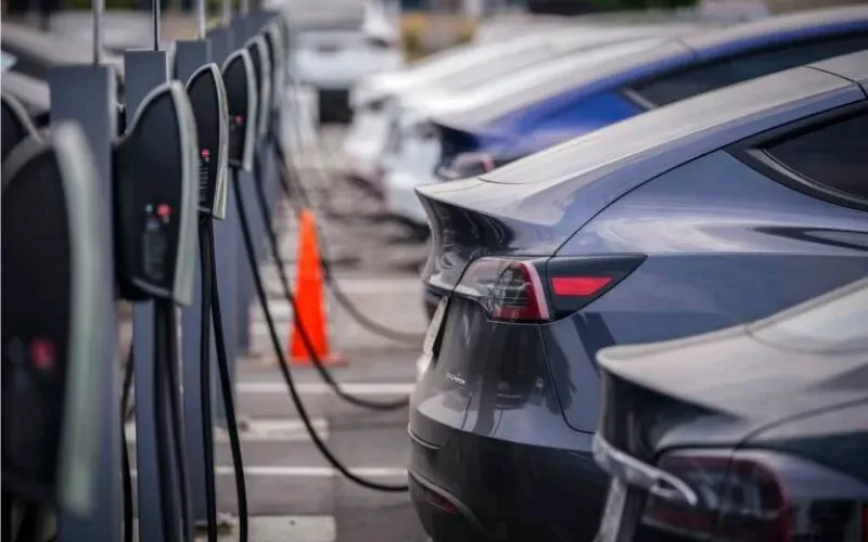 Electric–powered-Cars